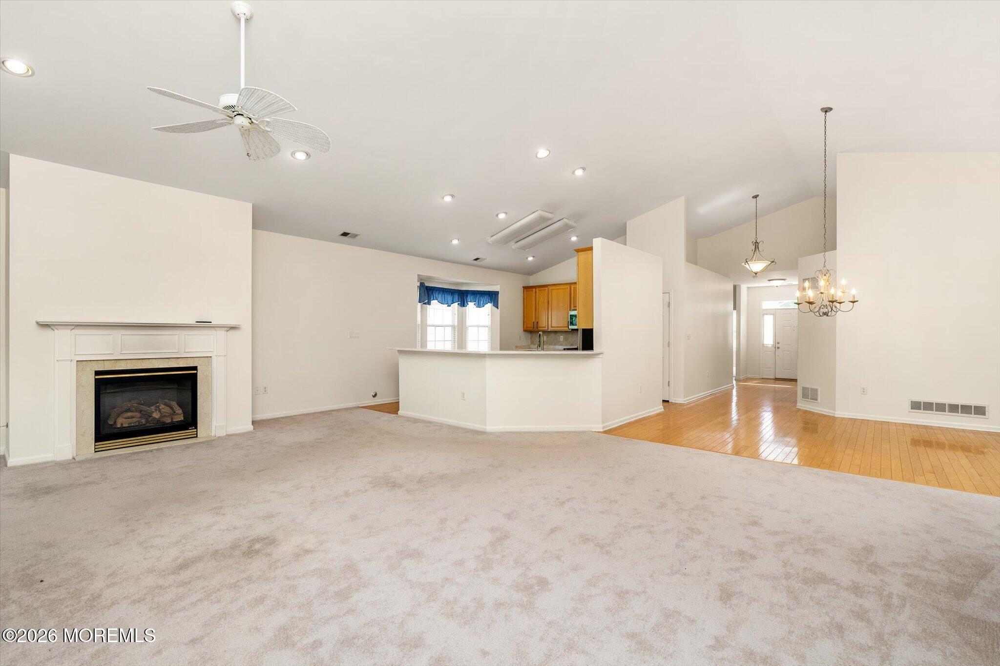10 Powderhorn Way Allentown NJ 08501
