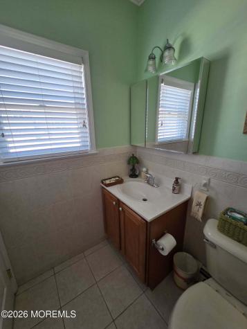 37 Frank Drive Manahawkin NJ 08050