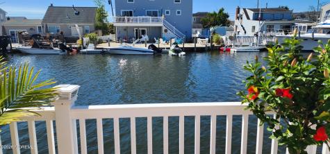 37 Frank Drive Manahawkin NJ 08050