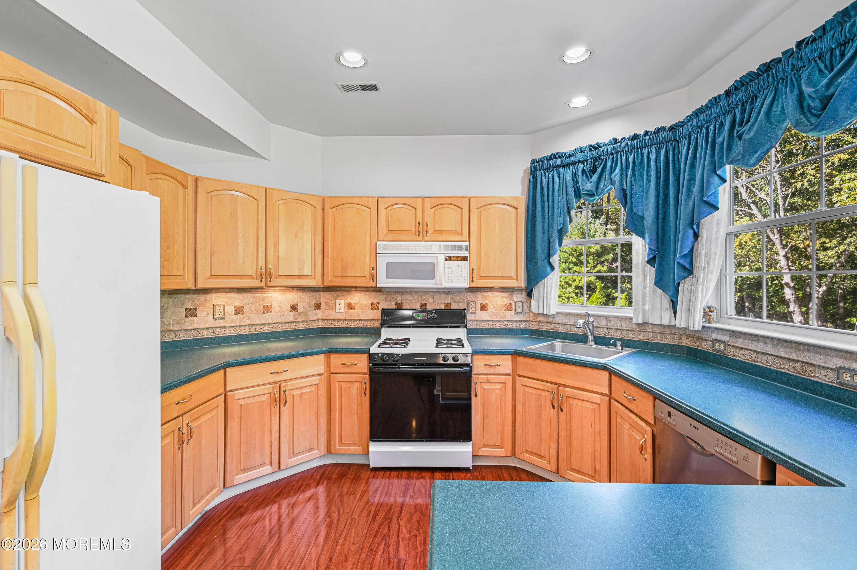 36 Yardley Manor Drive Matawan NJ 07747