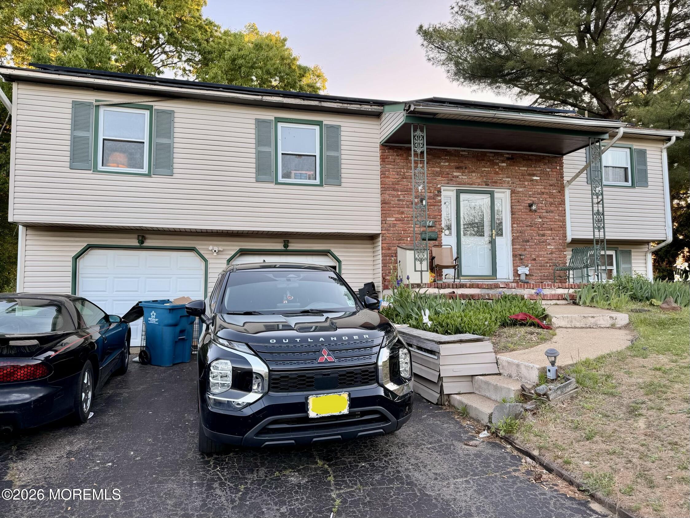 44 S Longview Road Howell NJ 07731
