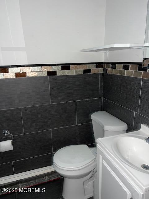 317 Roosevelt Avenue Oakhurst NJ 07755