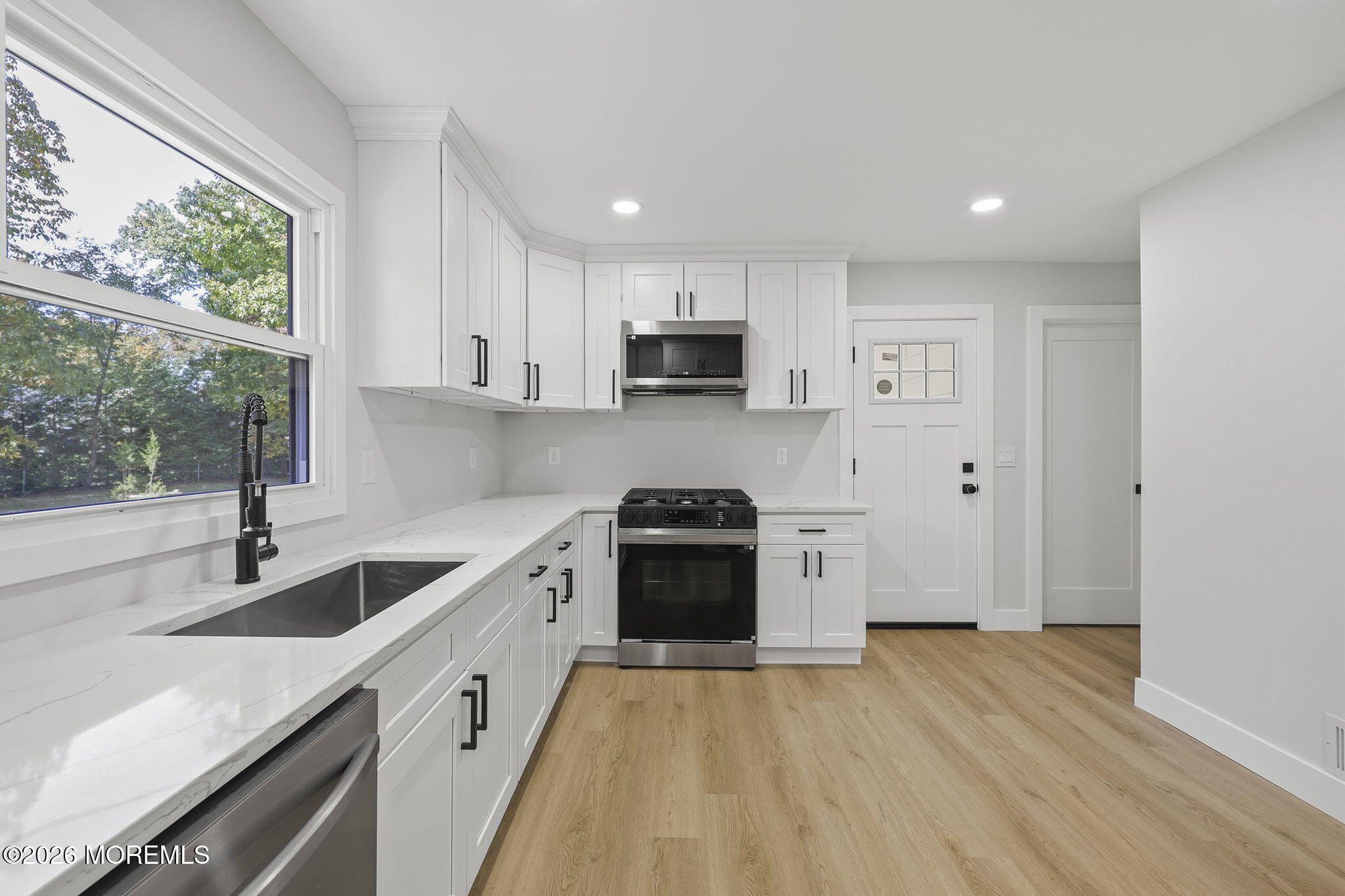 105 Thompson Grove Road Manalapan NJ 07726
