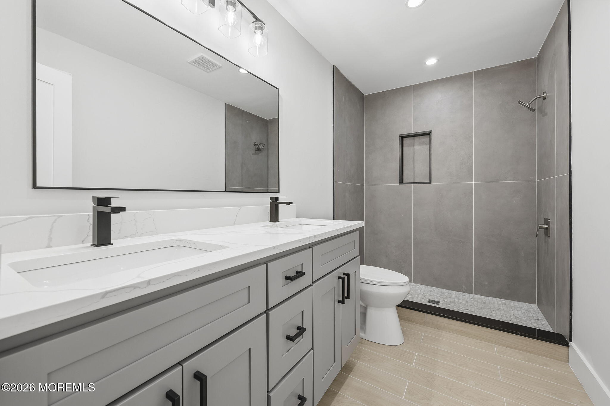 105 Thompson Grove Road Manalapan NJ 07726