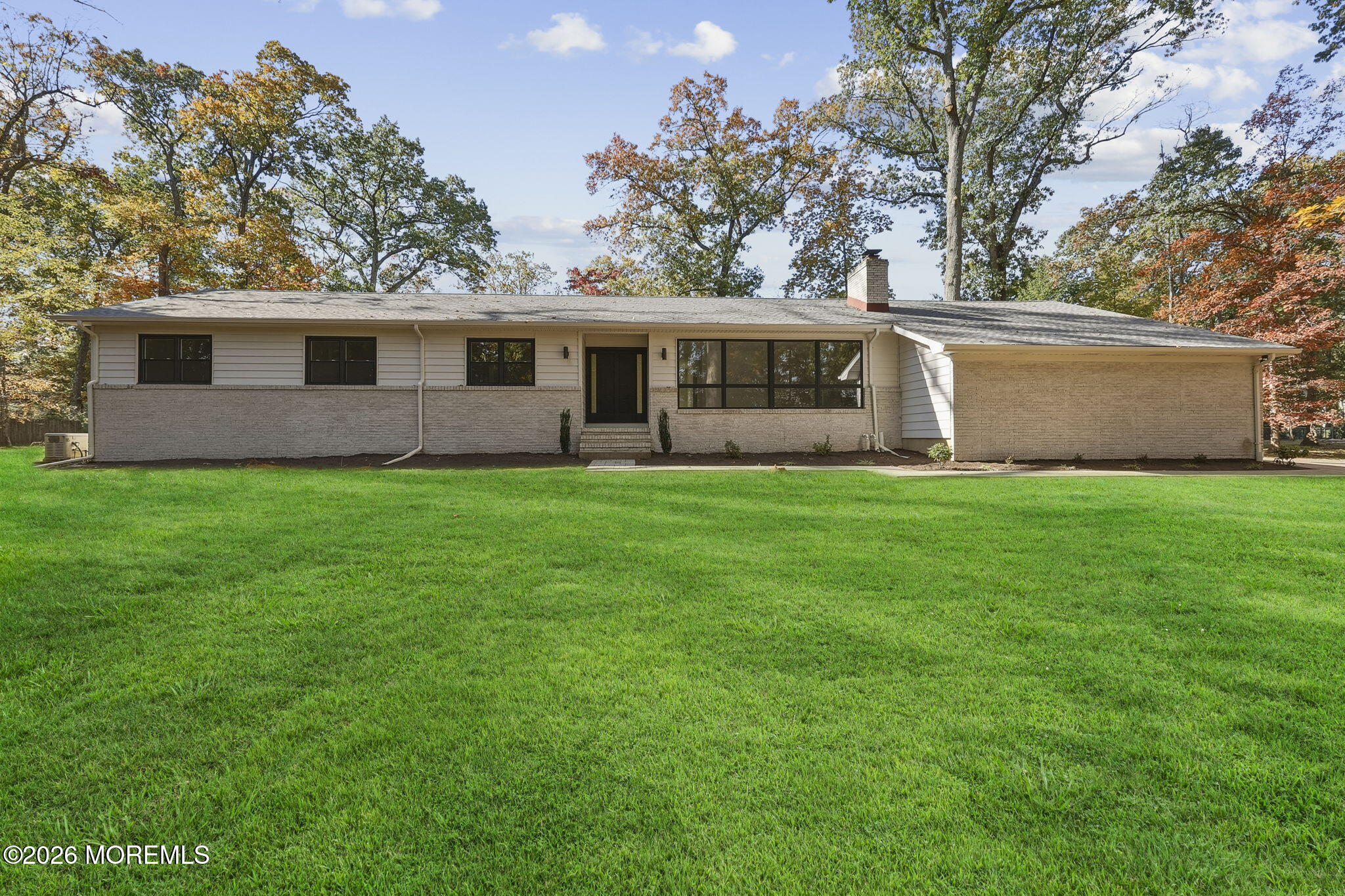 105 Thompson Grove Road Manalapan NJ 07726
