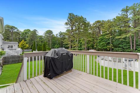 9 Mary Beth Lane Jackson NJ 08527