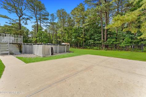 9 Mary Beth Lane Jackson NJ 08527
