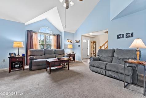 9 Mary Beth Lane Jackson NJ 08527