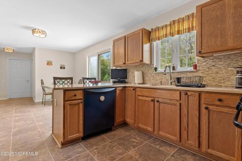 9 Mary Beth Lane Jackson NJ 08527