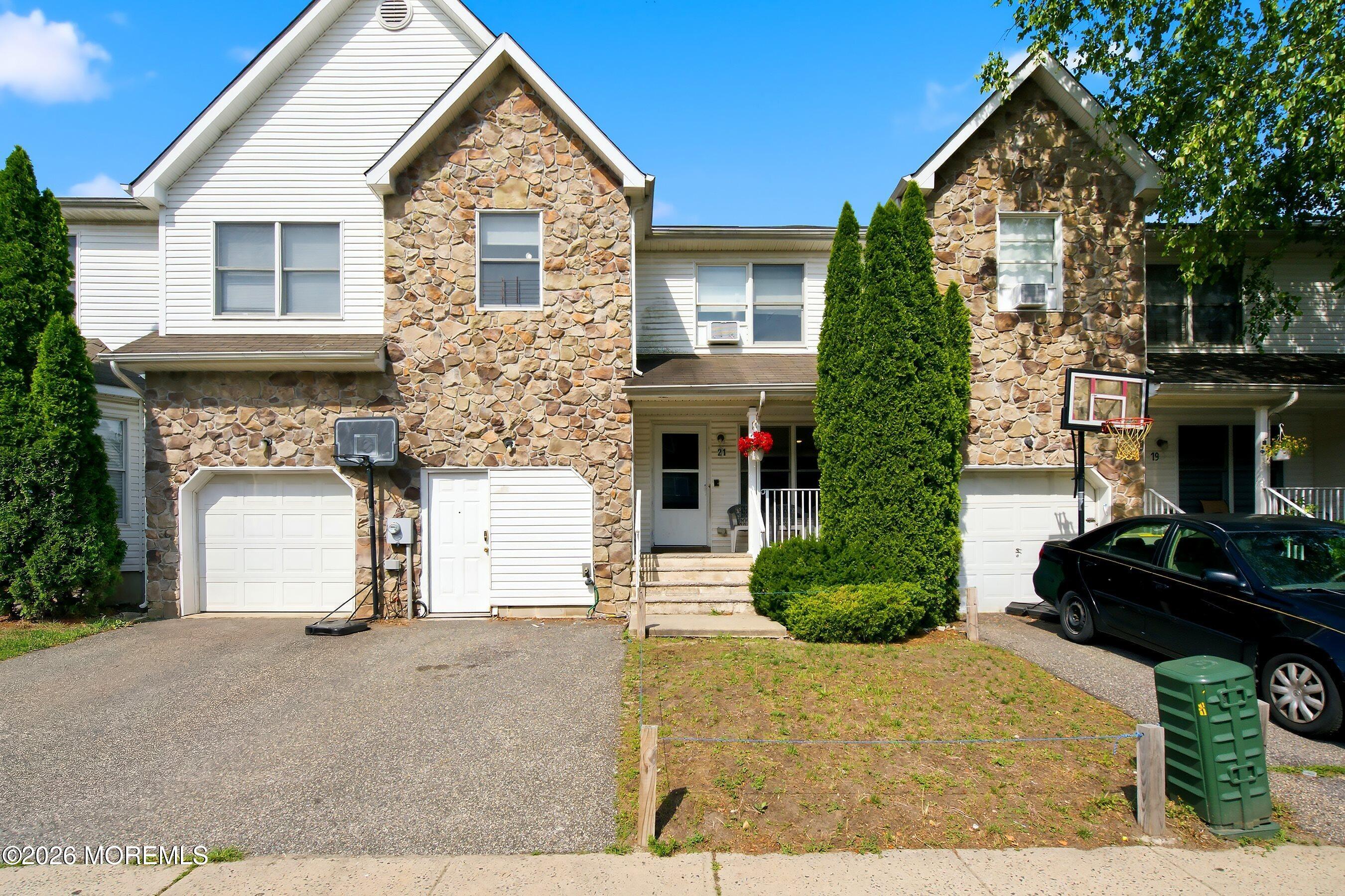 21 Kingsfield Drive Lakewood NJ 08701