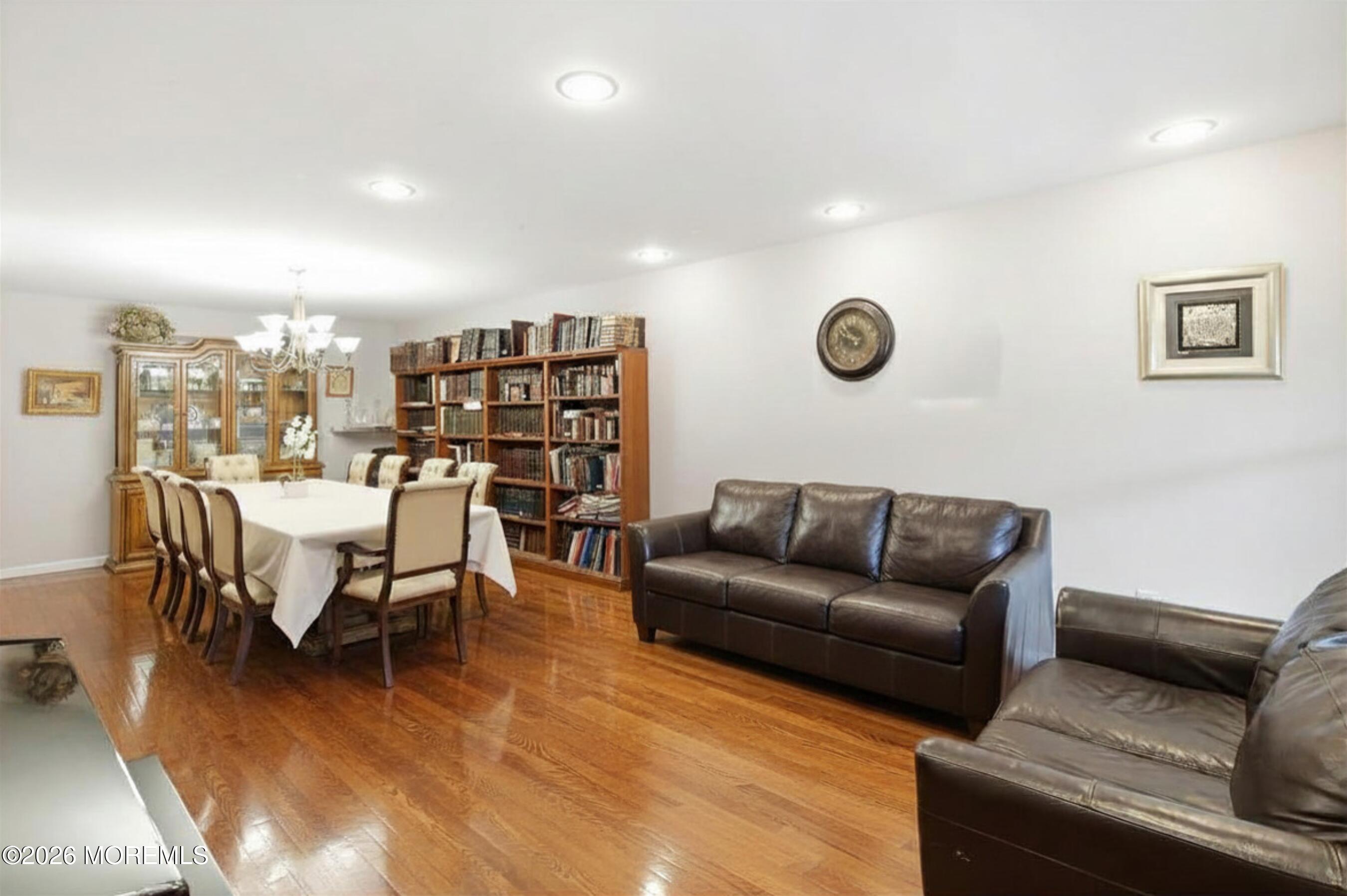 21 Kingsfield Drive Lakewood NJ 08701