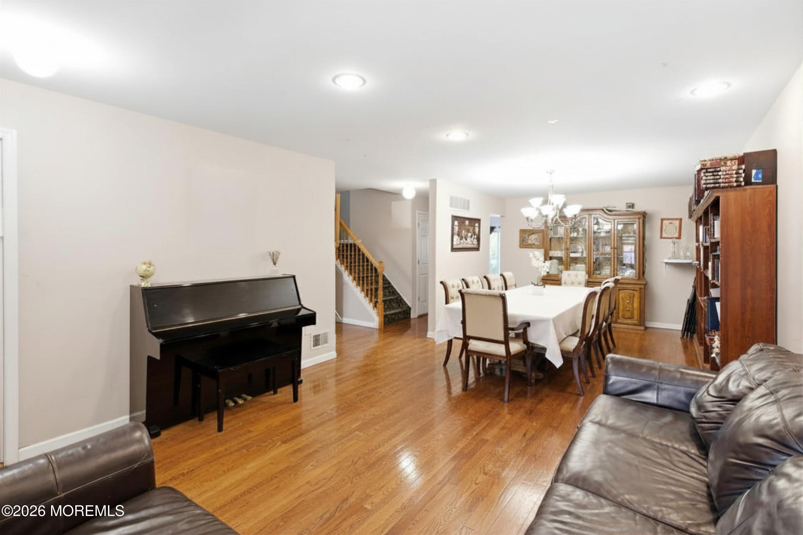 21 Kingsfield Drive Lakewood NJ 08701