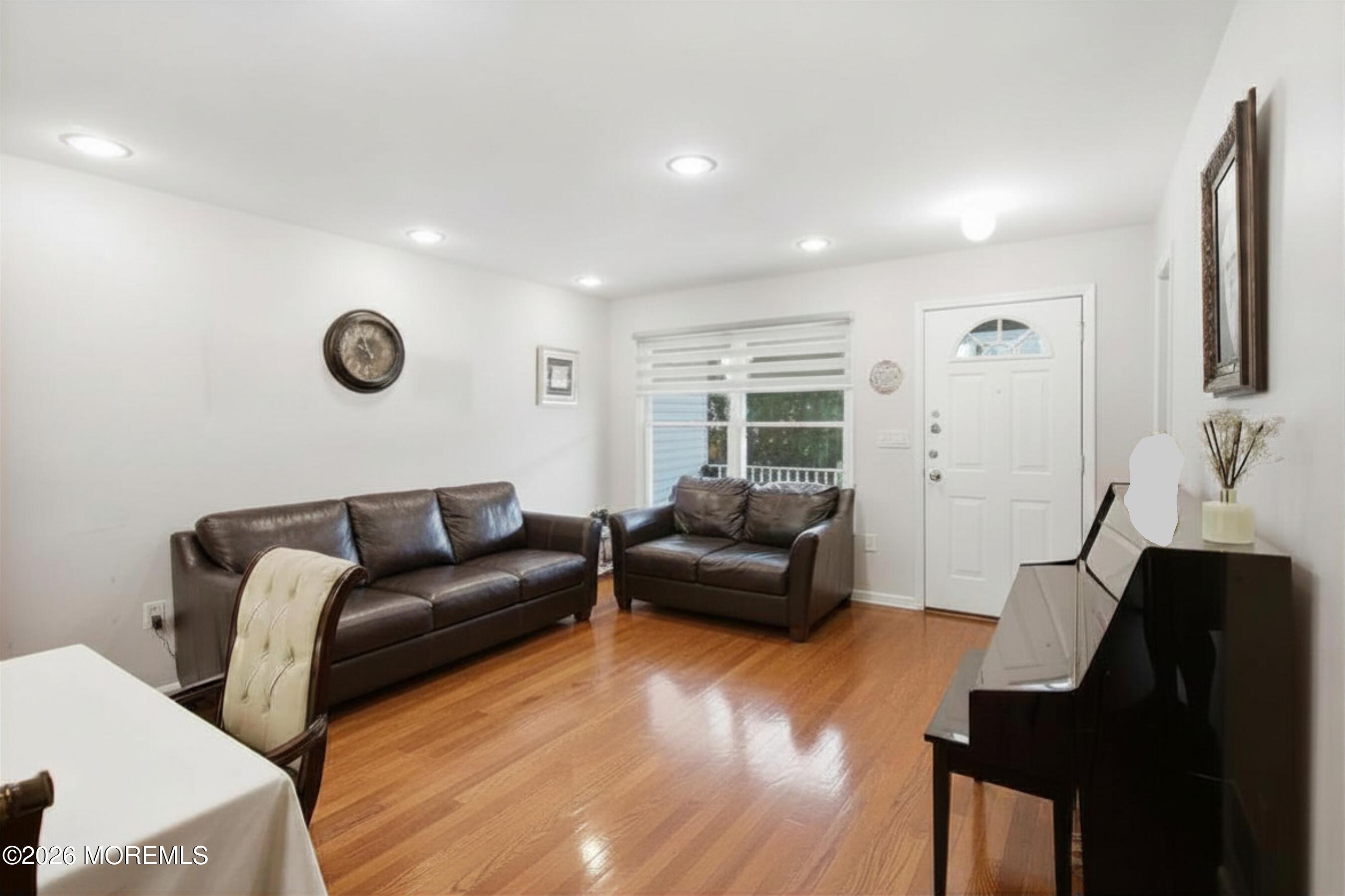 21 Kingsfield Drive Lakewood NJ 08701