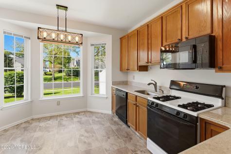 80 Nightingale Drive Hamilton NJ 08330