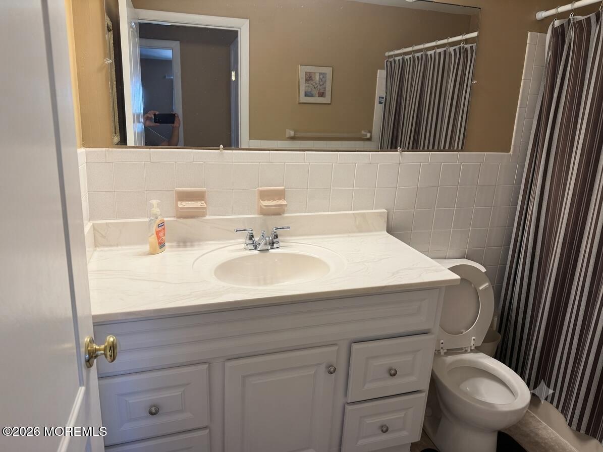 237 A Columbine Avenue Manchester NJ 08759