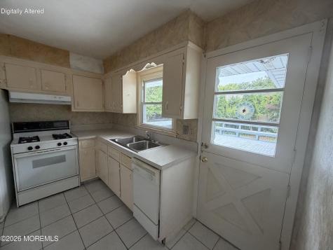 717 Howell Drive Brielle NJ 08730