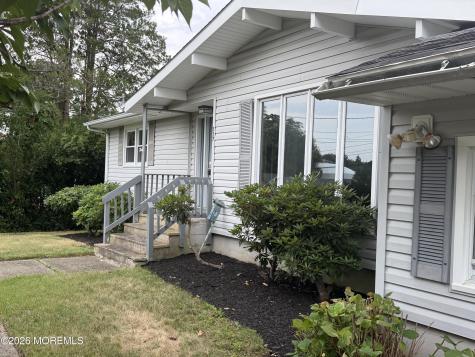 717 Howell Drive Brielle NJ 08730