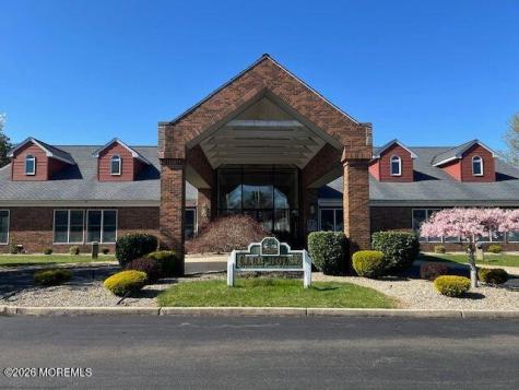 27 Pine Ridge Boulevard Whiting NJ 08759