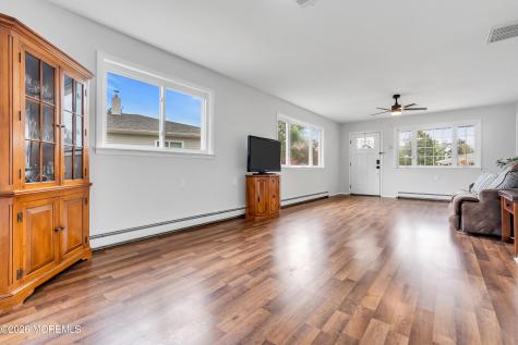 16 San Juan Court Toms River NJ 08757