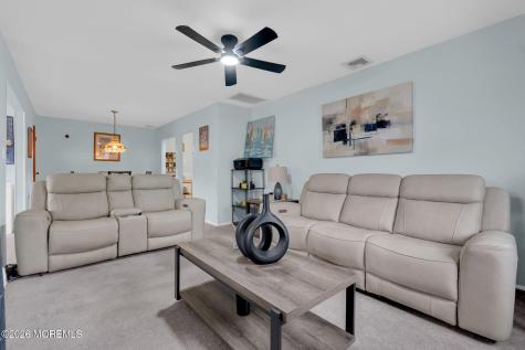 17 Heron Street Whiting NJ 08759
