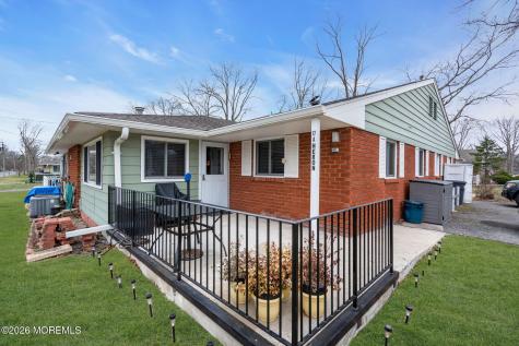 17 Heron Street Whiting NJ 08759