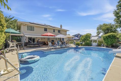 902 10th Street Union Beach NJ 07735