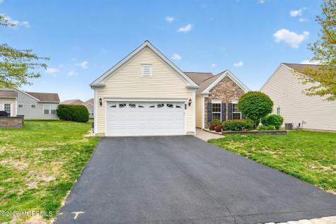 21 Ascot Lane Manchester NJ 08759