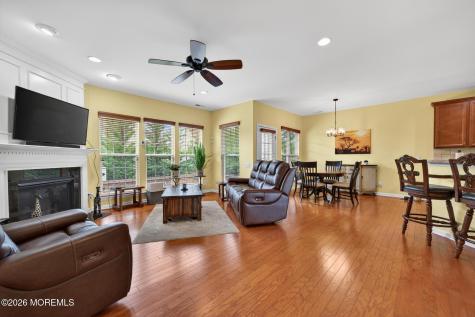 21 Ascot Lane Manchester NJ 08759