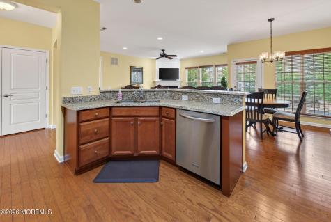 21 Ascot Lane Manchester NJ 08759