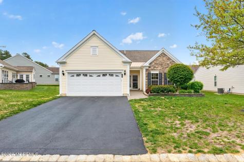 21 Ascot Lane Manchester NJ 08759