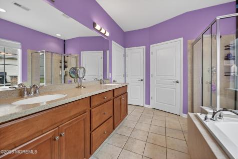 21 Ascot Lane Manchester NJ 08759