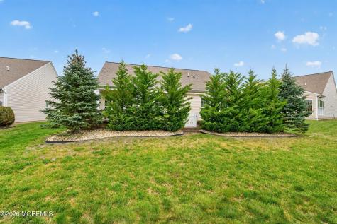 21 Ascot Lane Manchester NJ 08759
