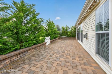 21 Ascot Lane Manchester NJ 08759