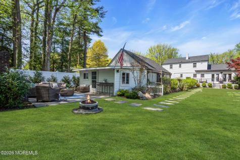 52 Thomas Avenue Shrewsbury Boro NJ 07702