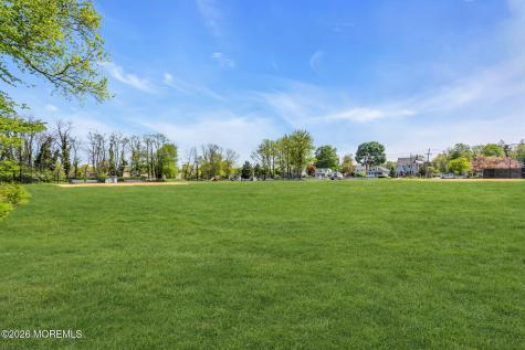 52 Thomas Avenue Shrewsbury Boro NJ 07702