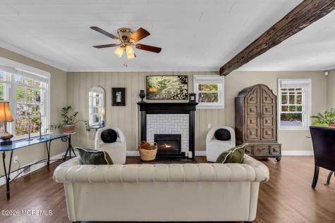 52 Thomas Avenue Shrewsbury Boro NJ 07702