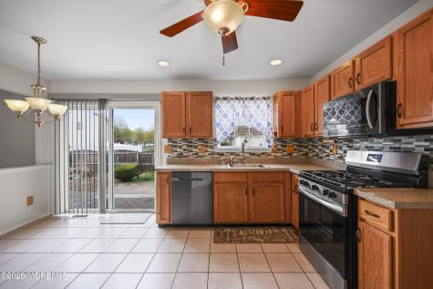23 Dogwood Court Cliffwood NJ 07721