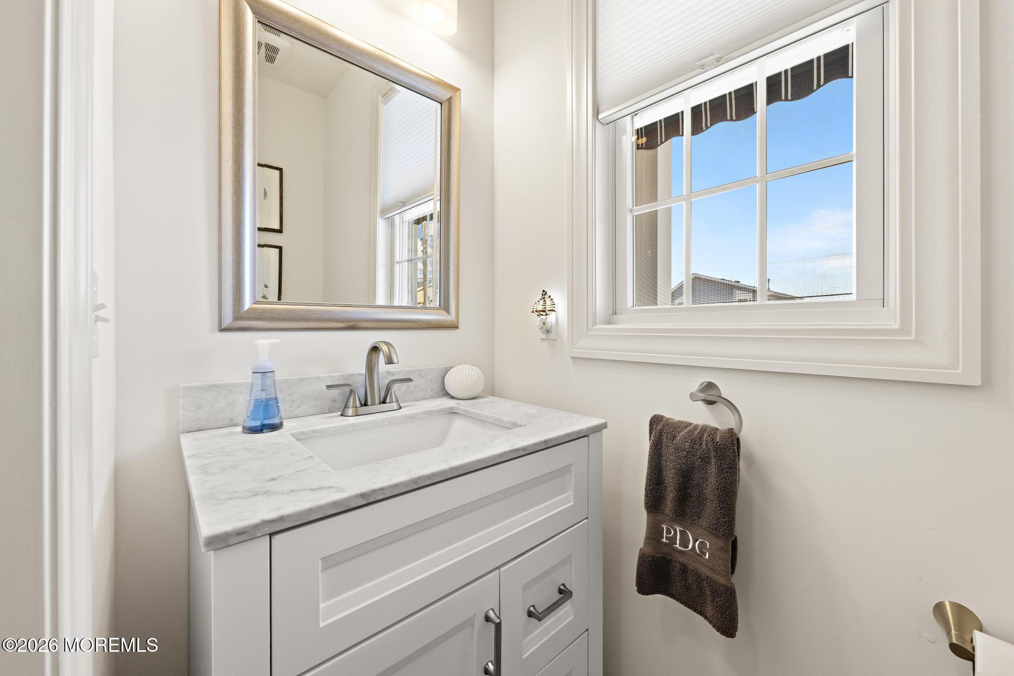 20 Jeri-ann Drive Manahawkin NJ 08050