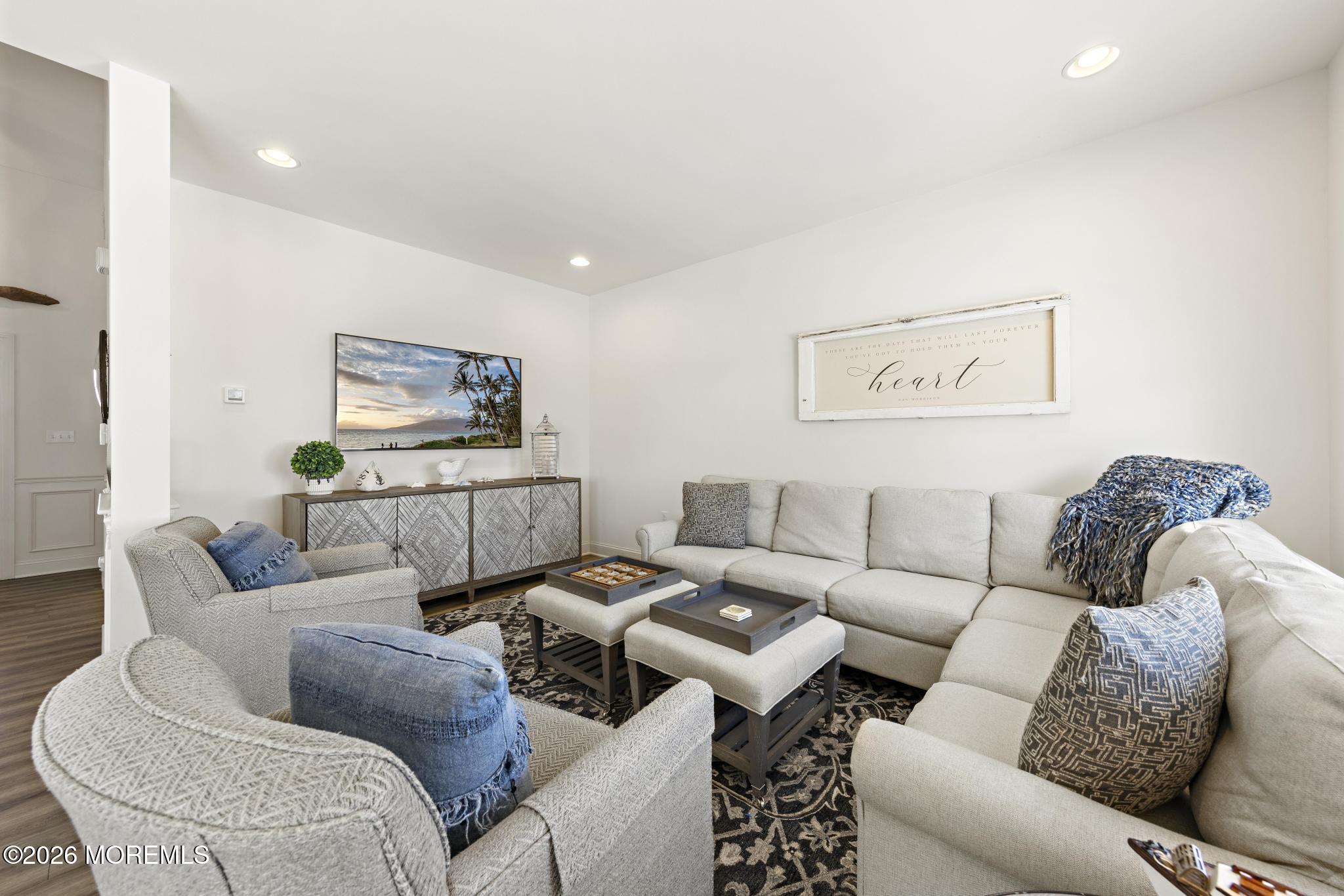 20 Jeri-ann Drive Manahawkin NJ 08050