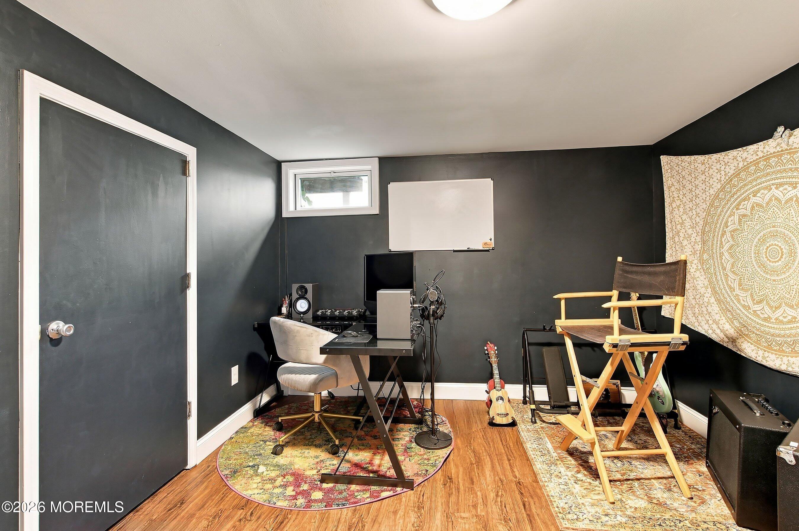 8 Hampton Road Howell NJ 07731