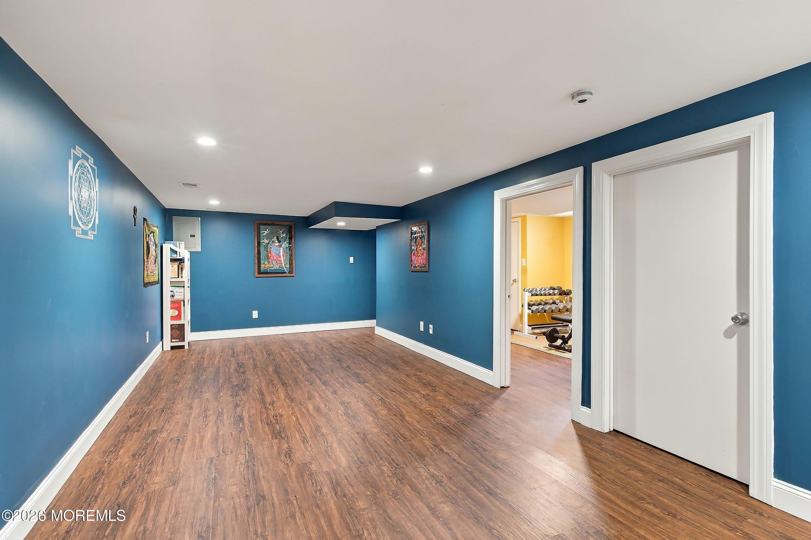 8 Hampton Road Howell NJ 07731