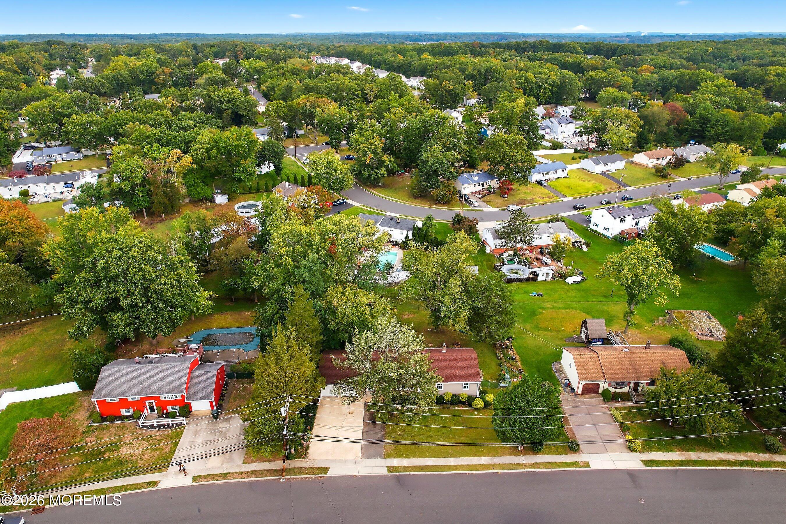 8 Hampton Road Howell NJ 07731