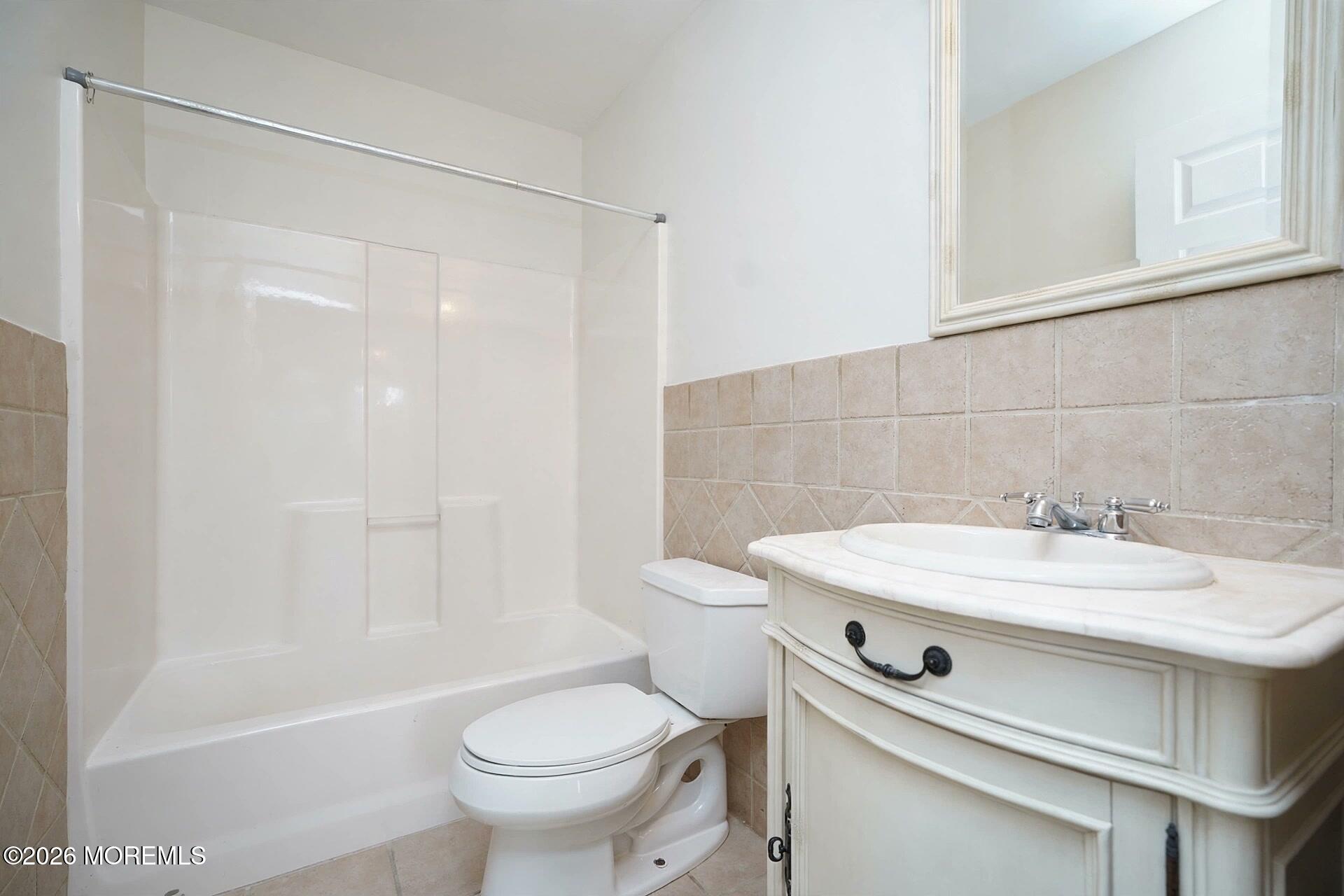 943 Jennifer Lane Manahawkin NJ 08050