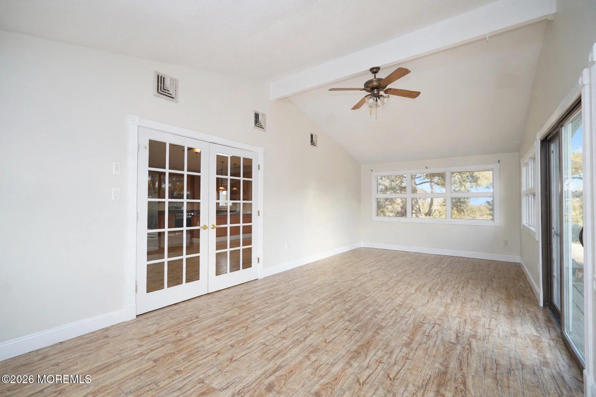 943 Jennifer Lane Manahawkin NJ 08050