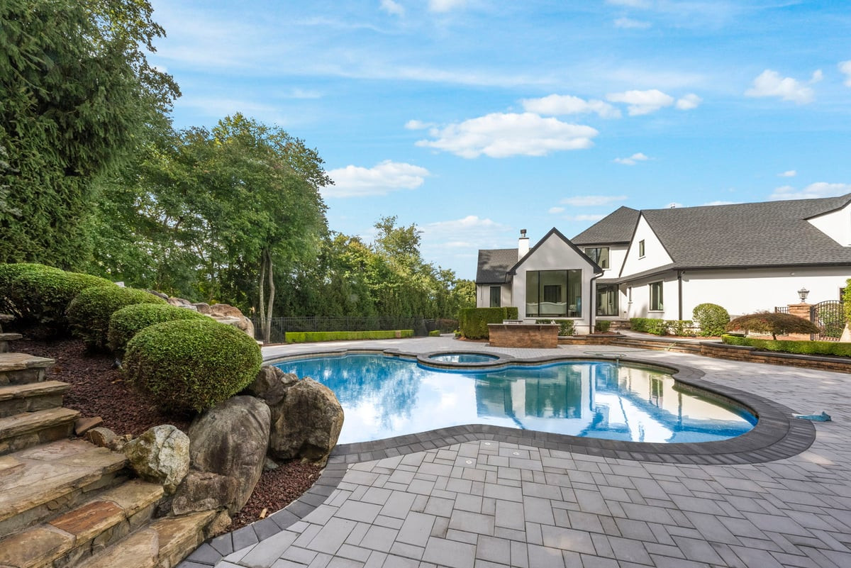 14 Huxley Court Marlboro NJ 07746