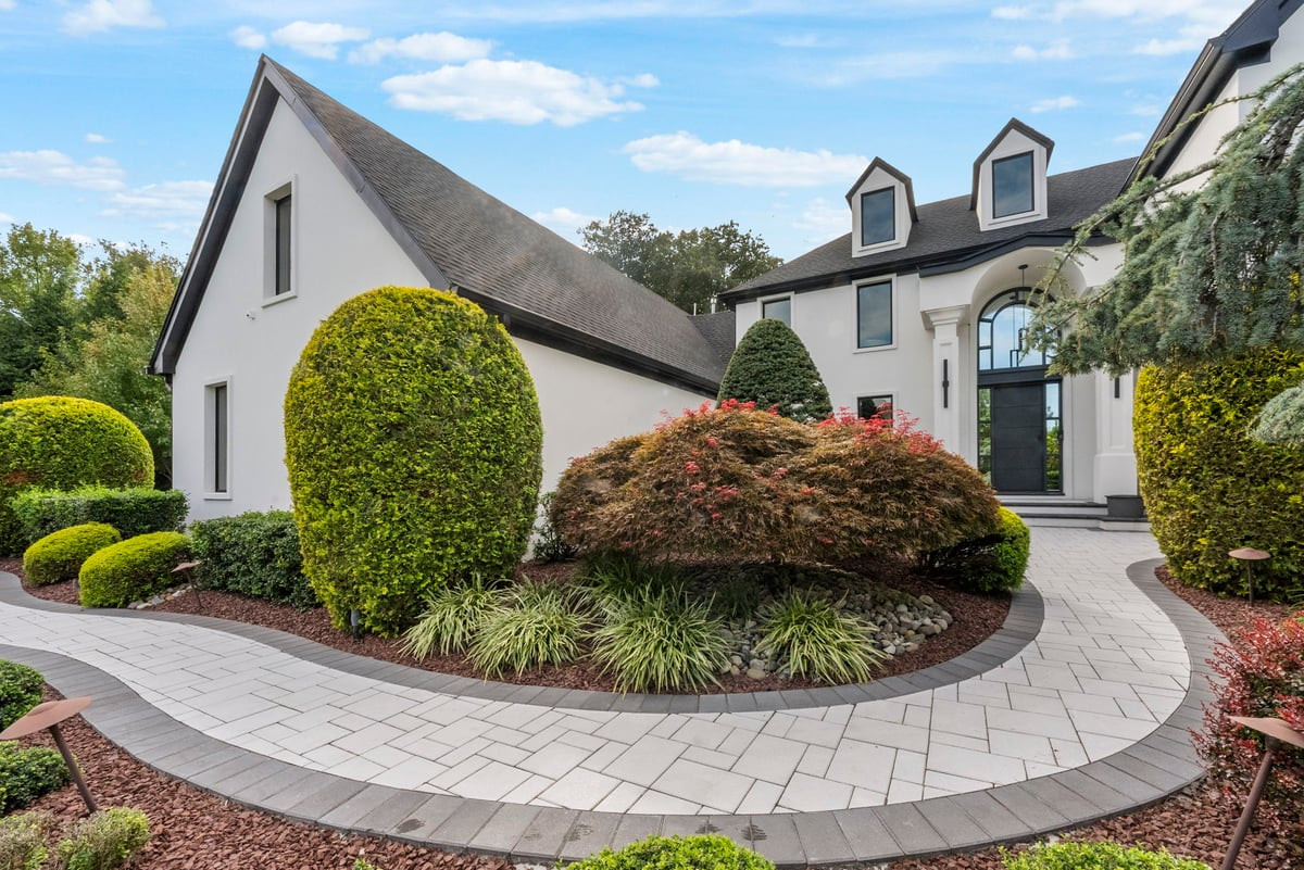 14 Huxley Court Marlboro NJ 07746