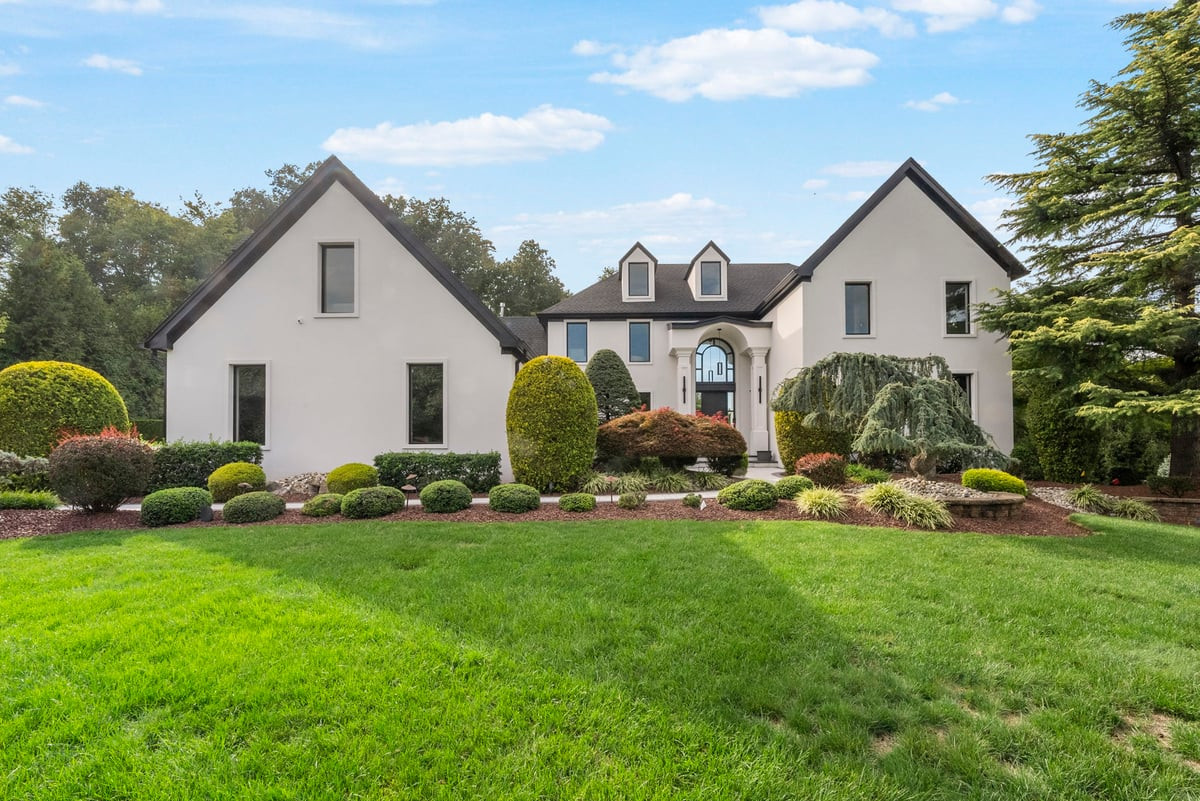 14 Huxley Court Marlboro NJ 07746