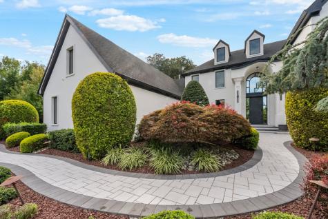 14 Huxley Court Marlboro NJ 07746