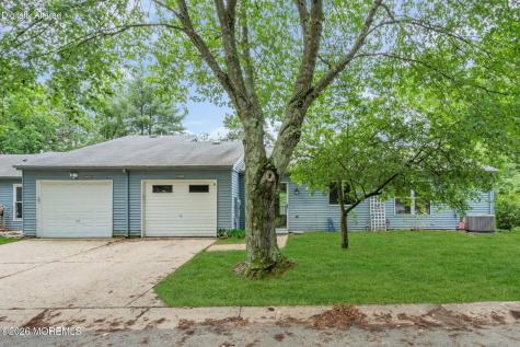 846A Winchester Court Manchester NJ 08759