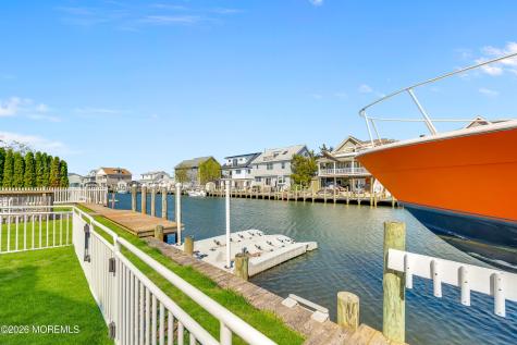 6 Capstan Road Waretown NJ 08758